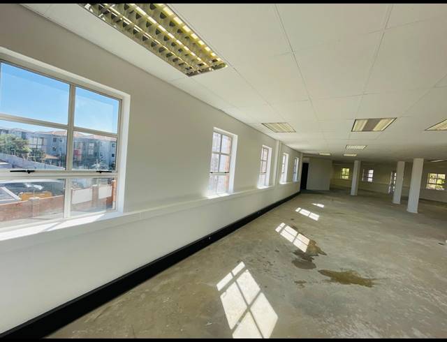 370M² OFFICE TO LET IN FOURWAYS